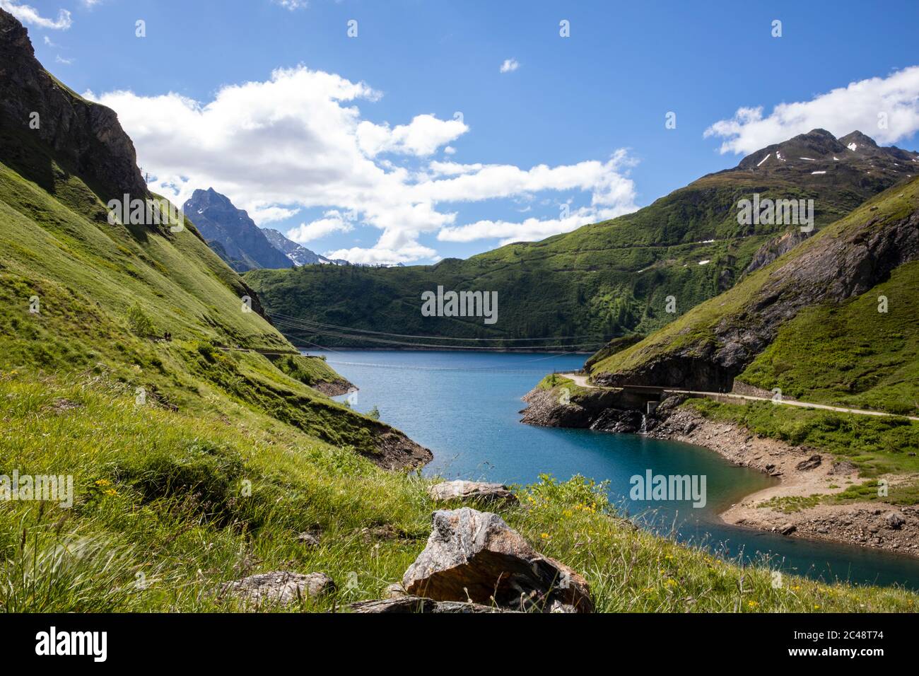 Le paysage et le lac Morasco, le lac Morasco, la vallée de Formazza, la vallée d'Ossola, VCO, Piémont, Italie Banque D'Images