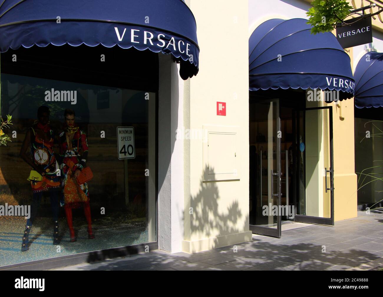 Boutique Versace au centre commercial Las Rozas Madrid Espagne Photo Stock  - Alamy