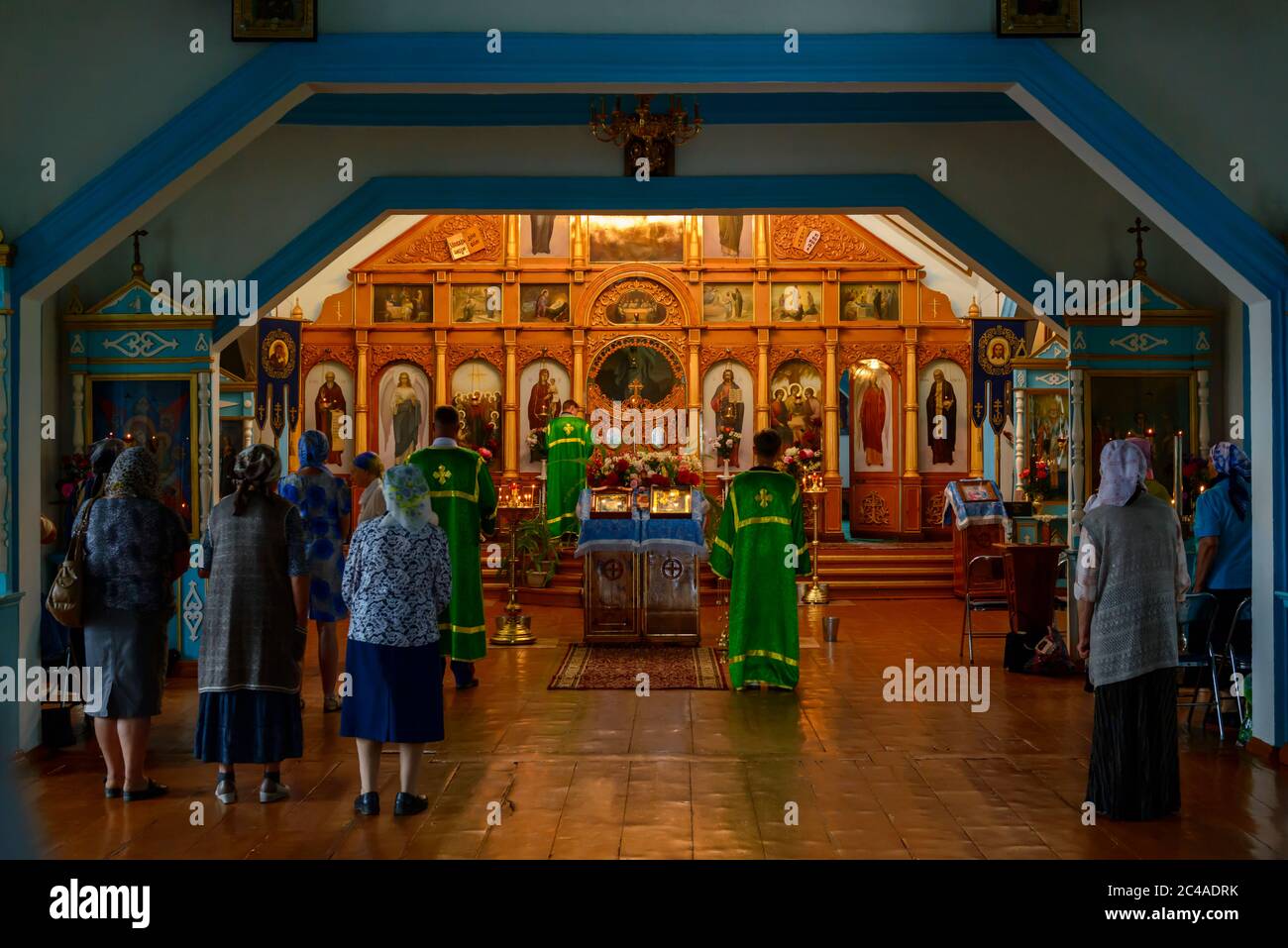 Intérieur de la cathédrale orthodoxe russe de la Sainte Trinité à Karakol, Kirghizistan. Banque D'Images