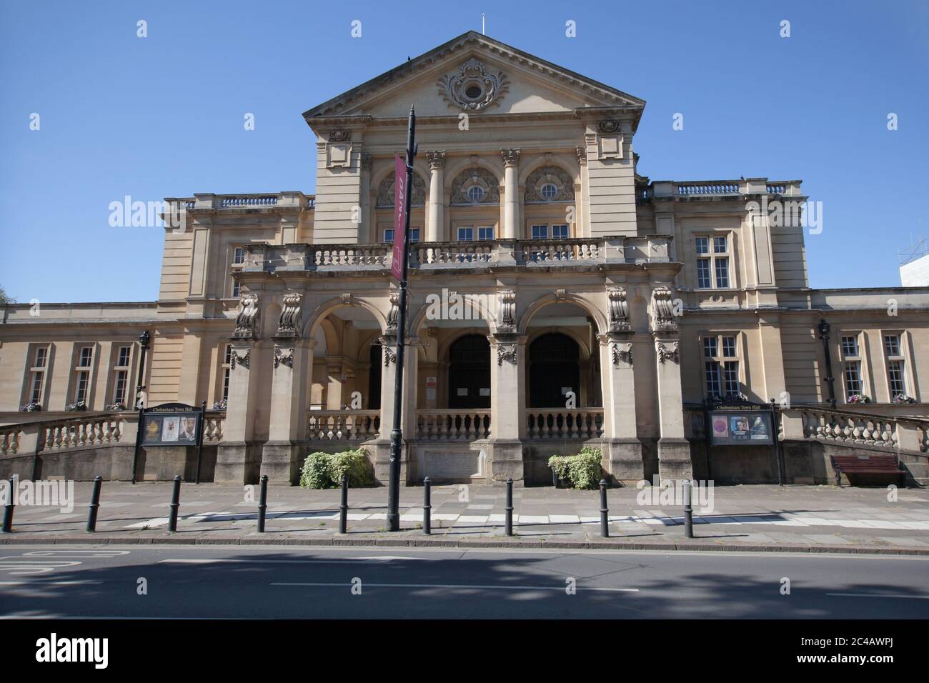 L'hôtel de ville dans le centre-ville de Cheltenham à Gloucestershire au Royaume-Uni Banque D'Images