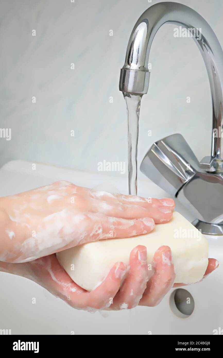 Lavage, nettoyage des mains Banque D'Images