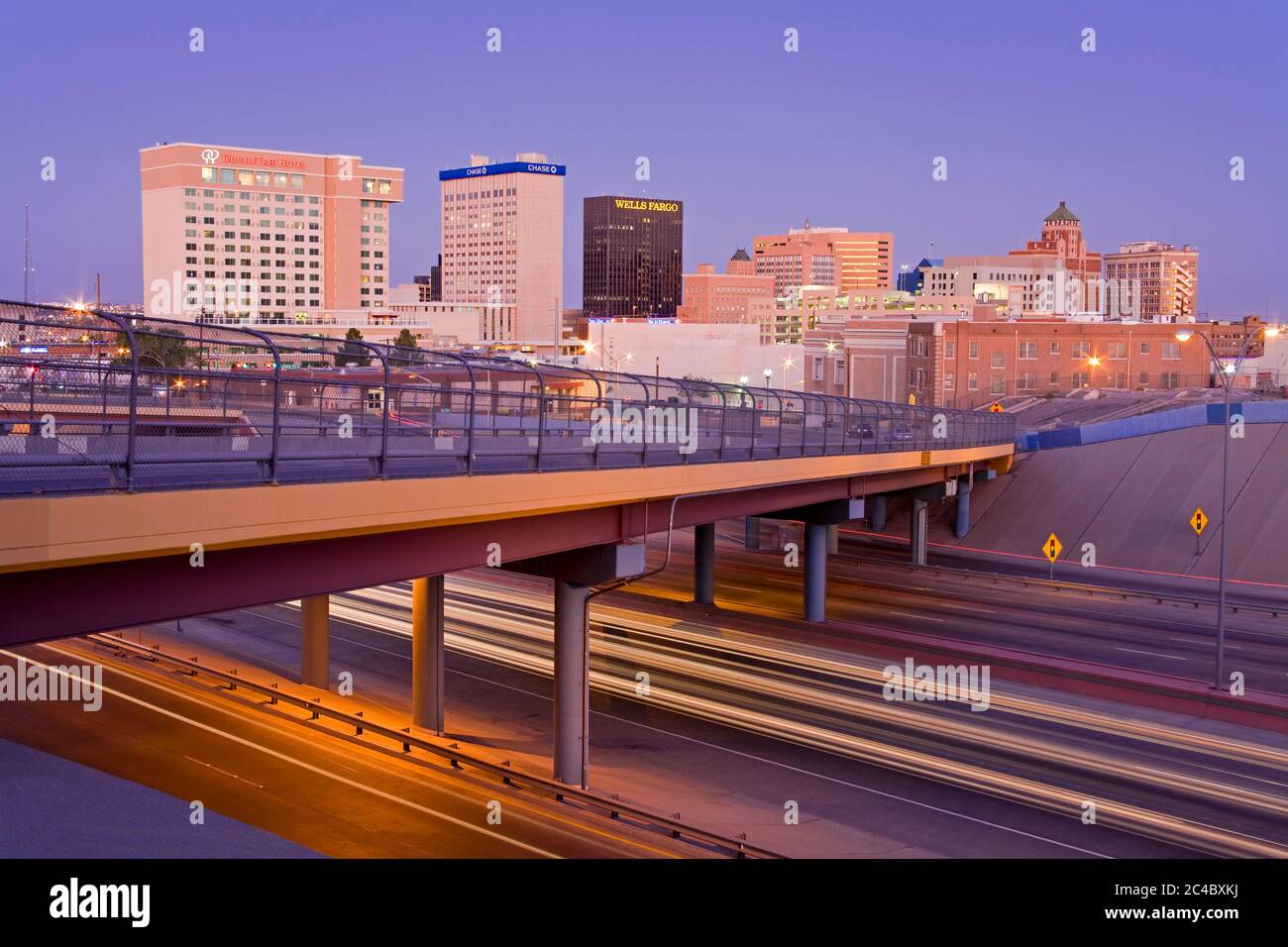 Interstate 10 et horizon d'El Paso, Texas, États-Unis Banque D'Images