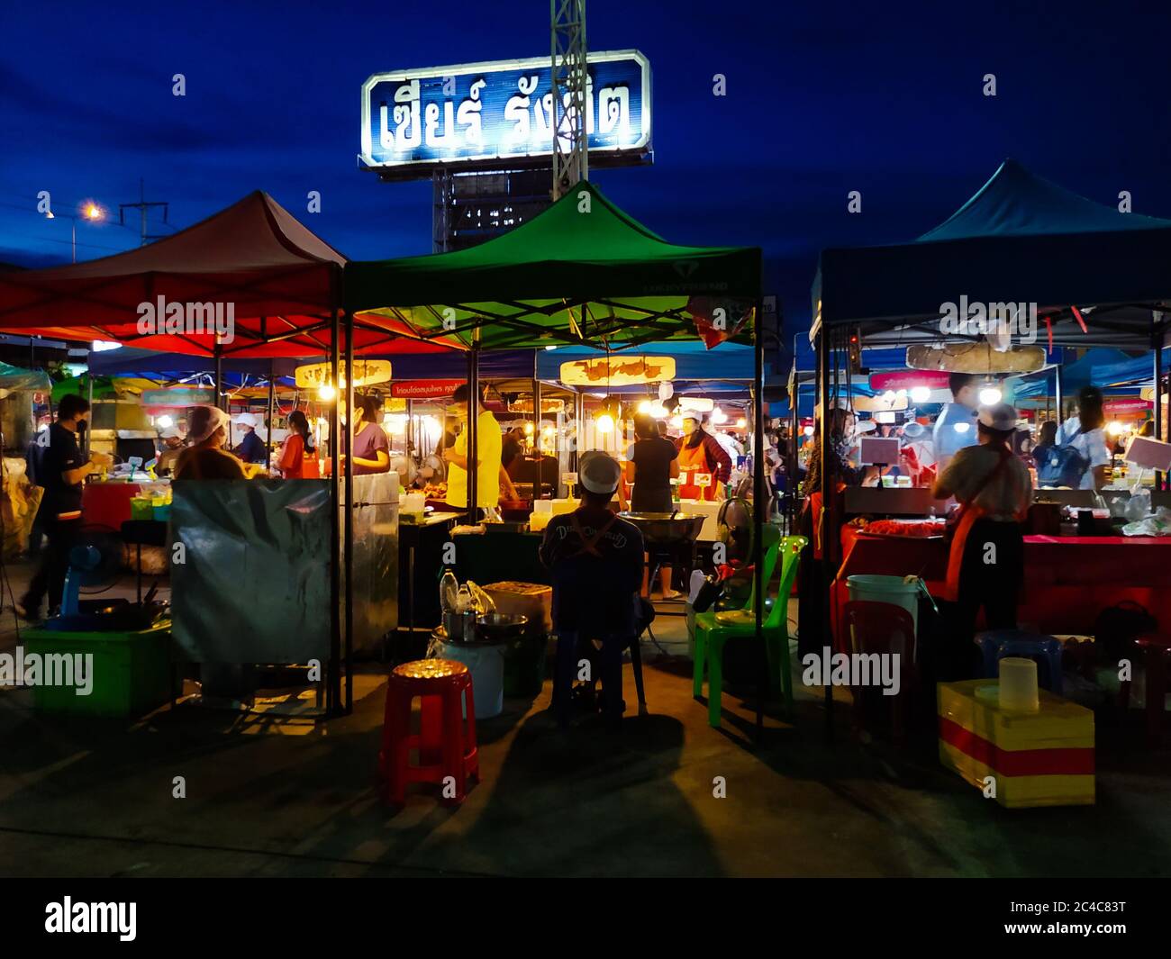 Un marché de nuit à Bangkok Thaïlande Banque D'Images