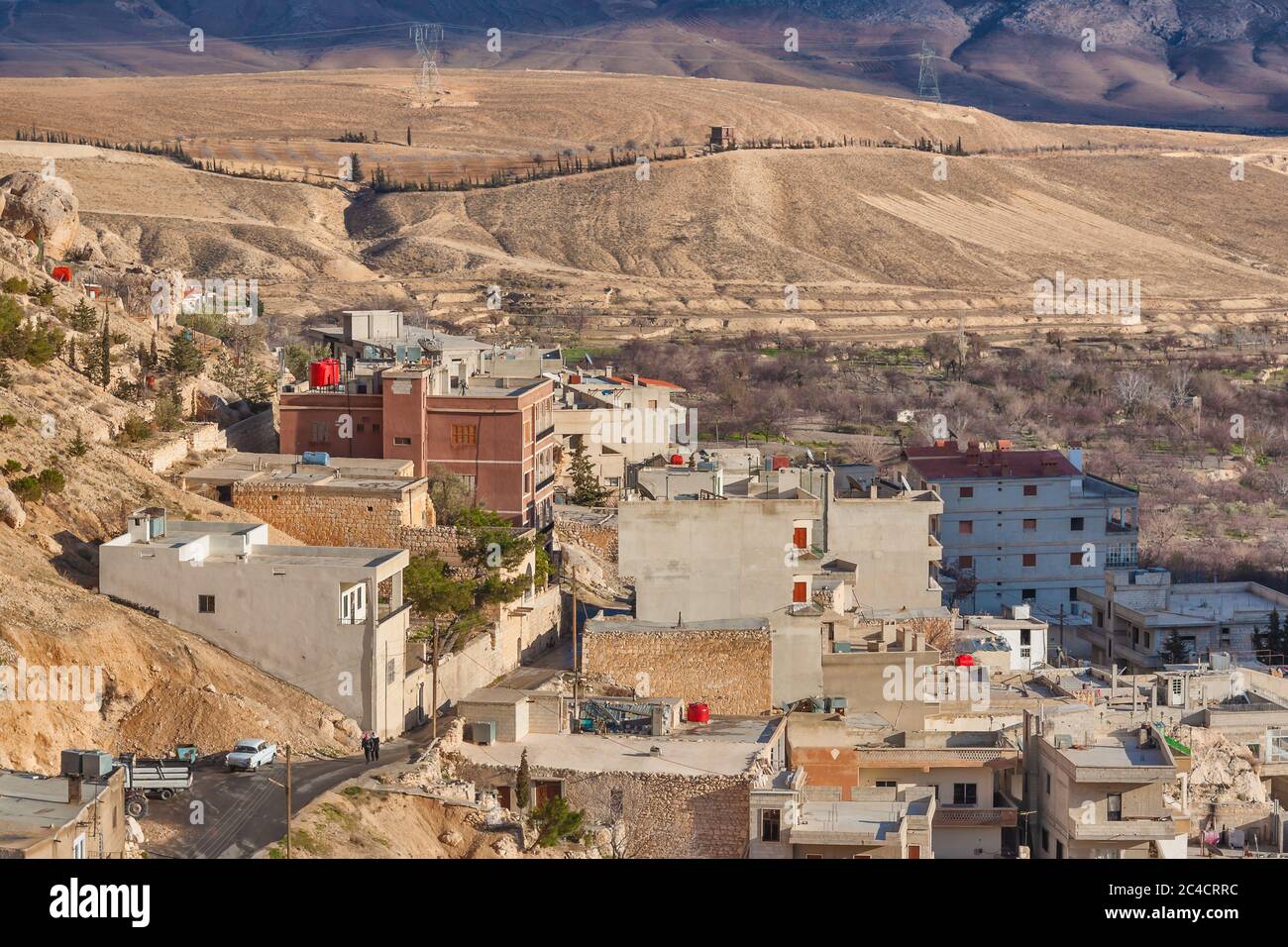 Maloula, Maalula, village avec le monastère de Mar Sarkis, Saint-Sergius au sommet de la colline, Syrie Banque D'Images