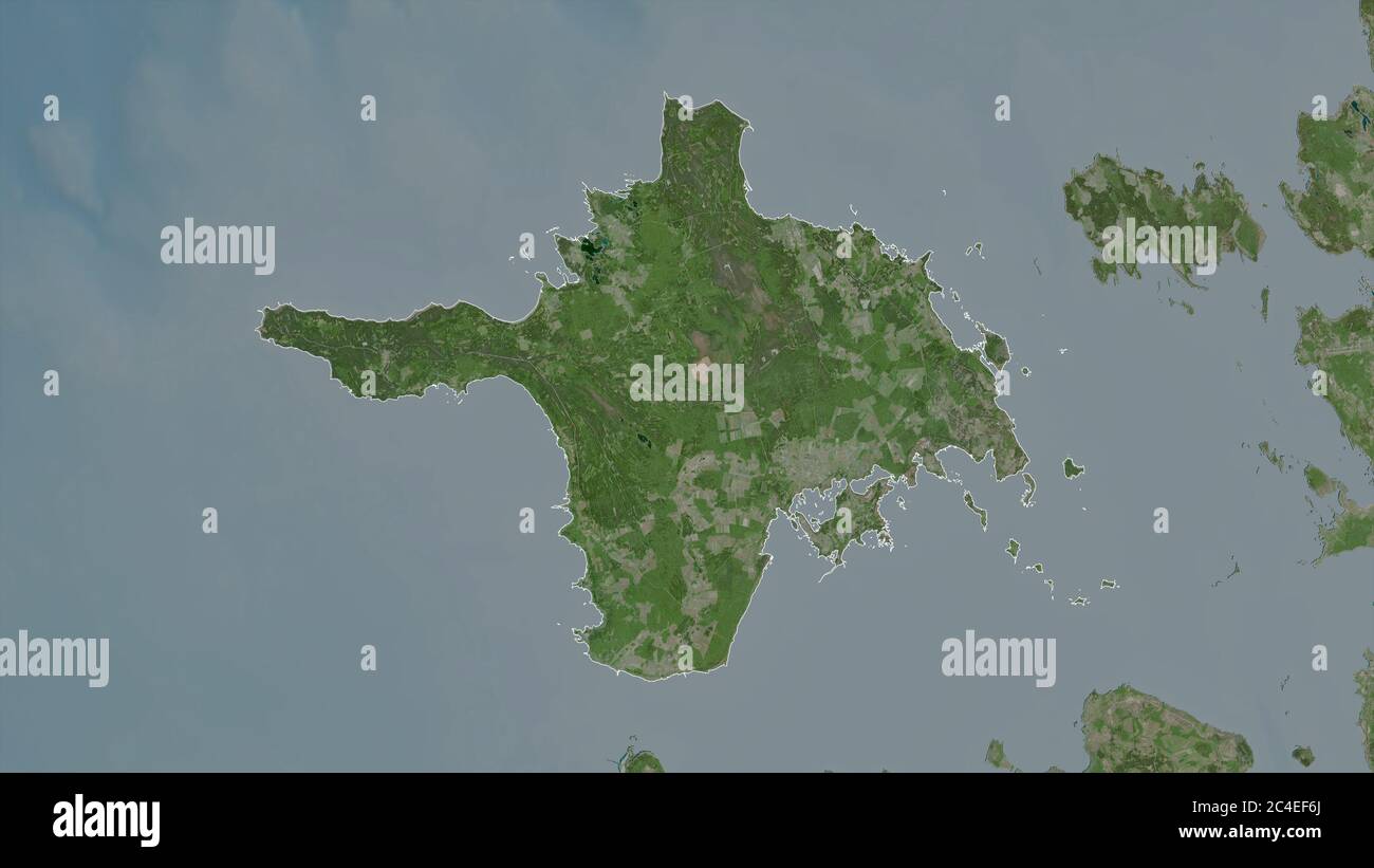 Hiiu, comté d'Estonie. Imagerie satellite. Forme entourée par rapport à sa zone de pays. Rendu 3D Banque D'Images