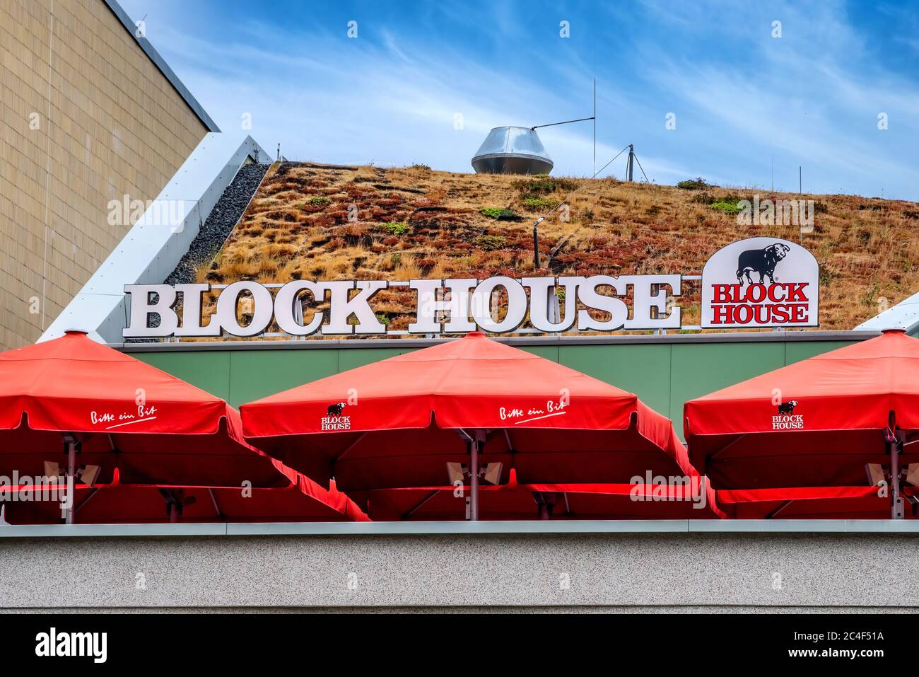 Berlin, Allemagne, 06/11/ 2020: Terrasse d'un bloc House dans la ville de Berlin. Est un restaurant célèbre pour manger des steaks Banque D'Images