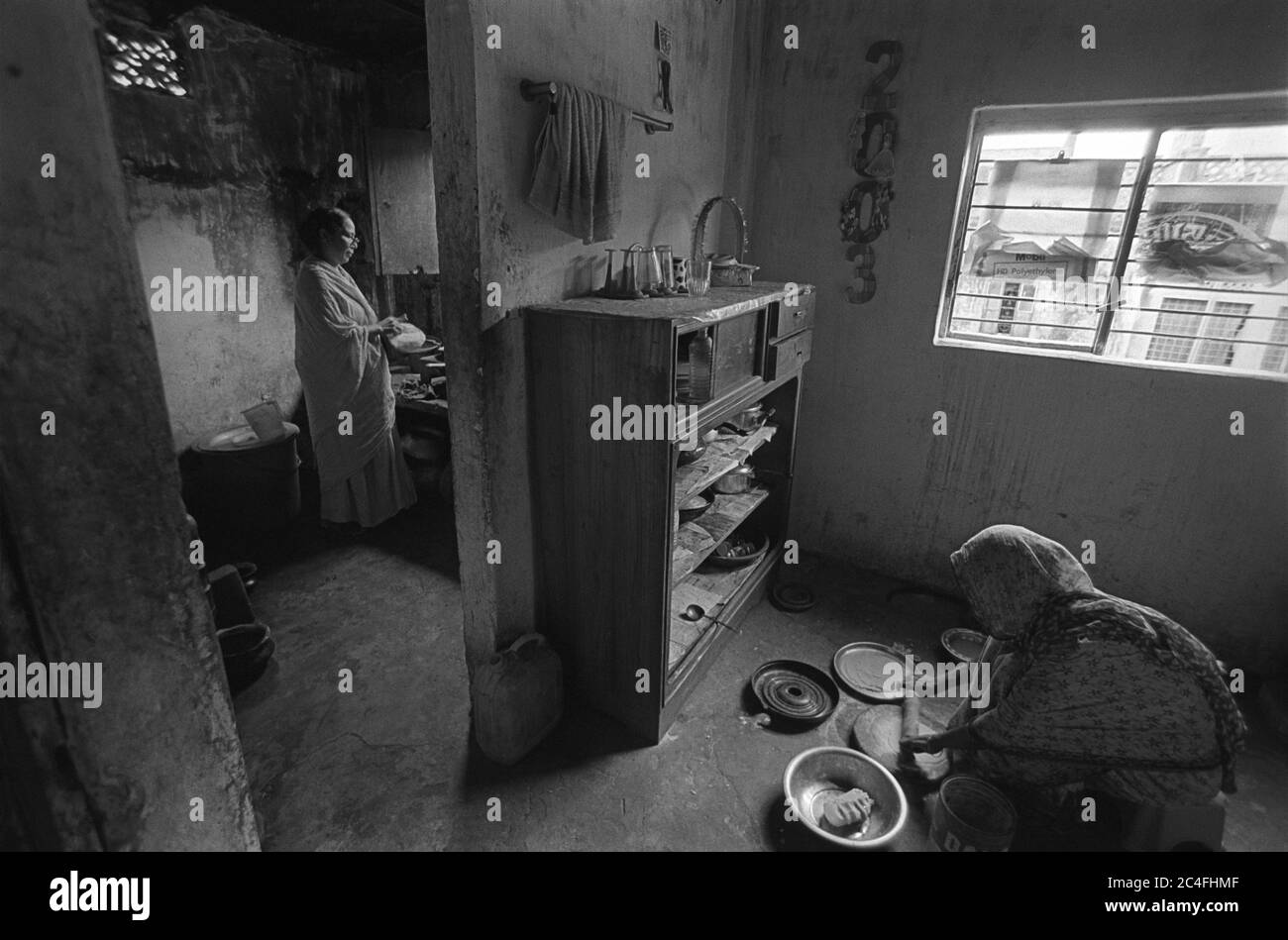 Femmes travaillant dans le Vieux Dhaka, au Bangladesh. Banque D'Images Femmes travaillant dans le Vieux Dhaka, au Bangladesh. Banque D'Images