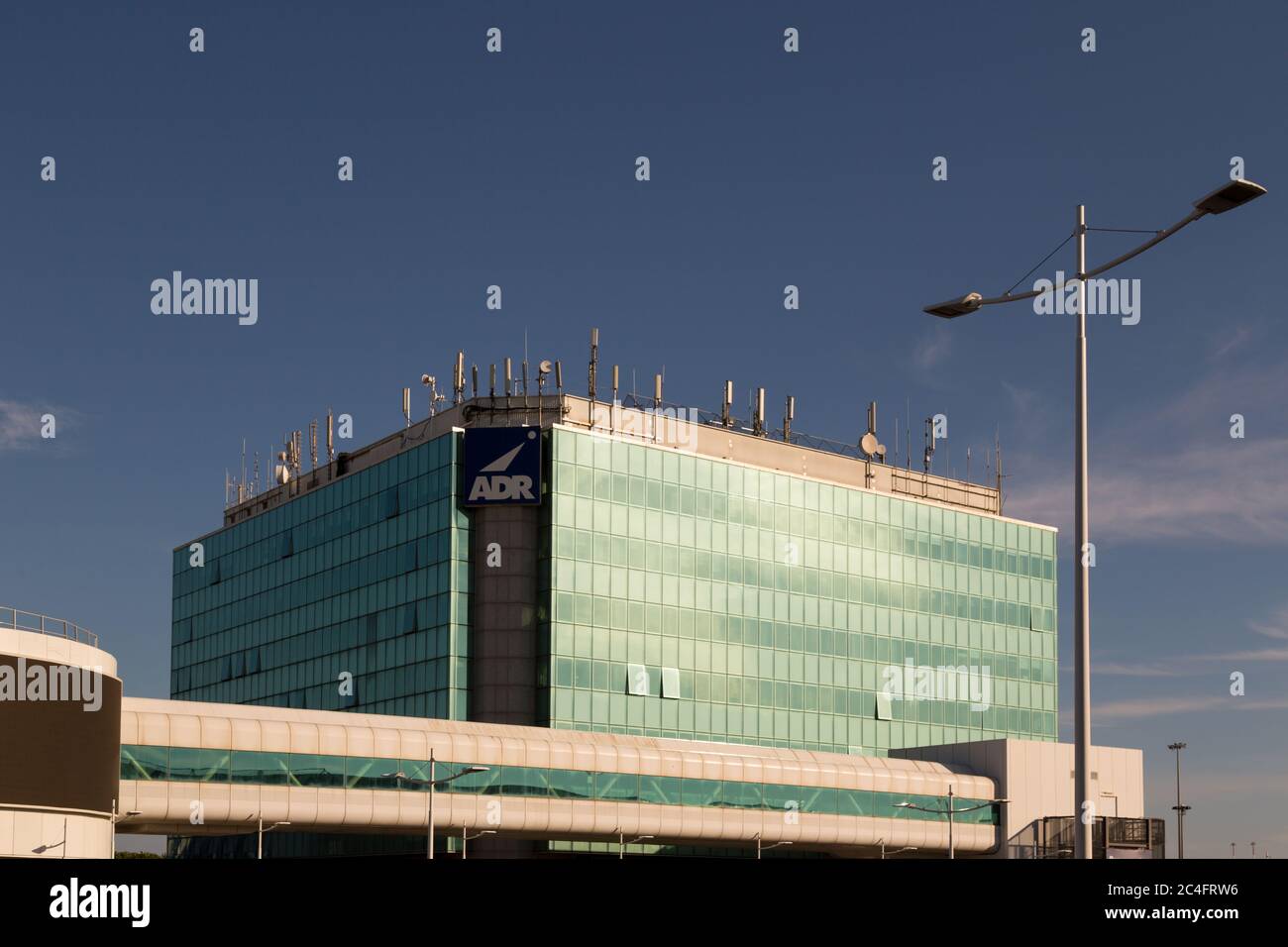 Siège de Aeroporti di Roma S.p.A. (ADR abrégé). Banque D'Images