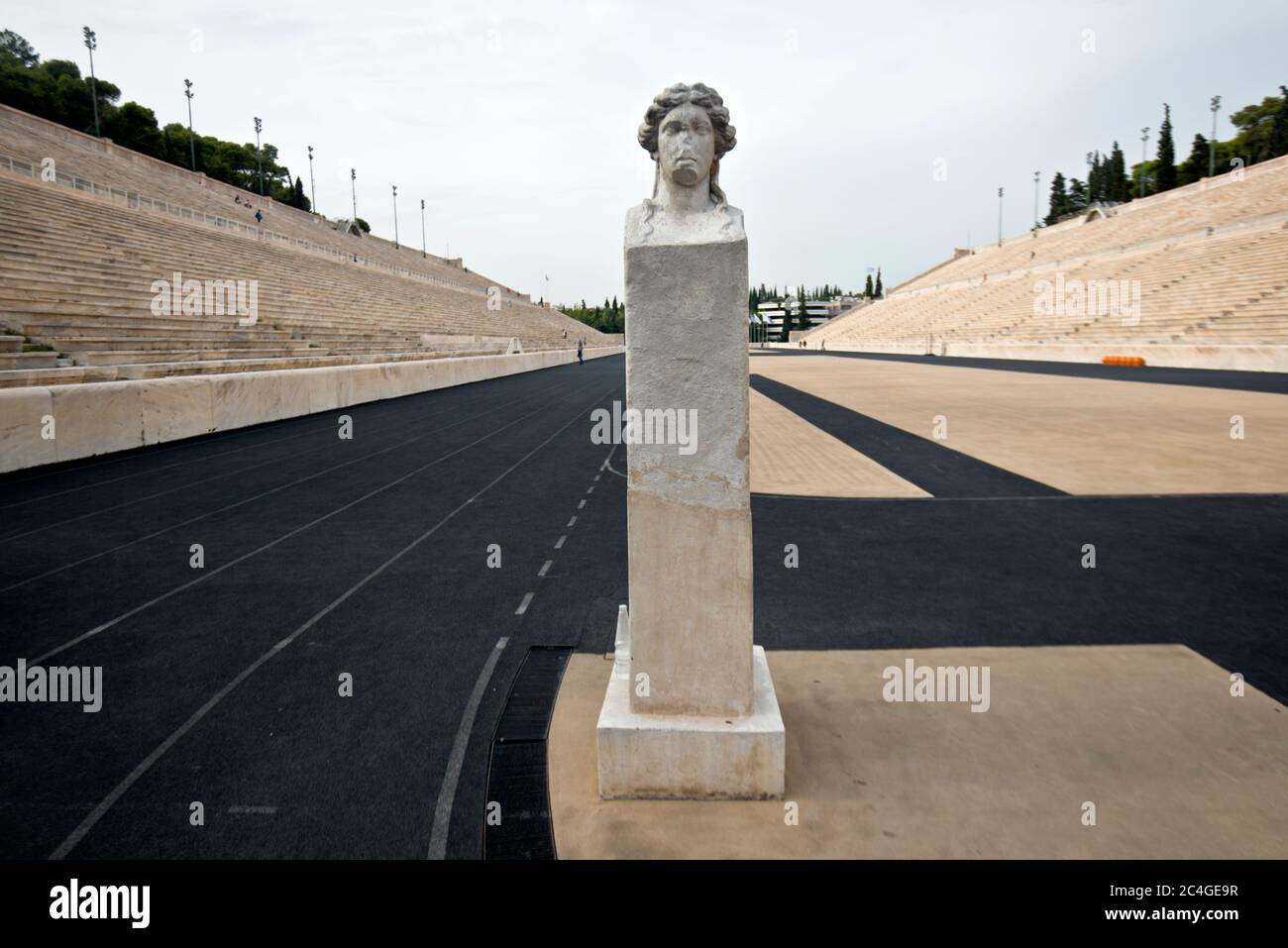 Stade olympique panathénaïque : sculpture herm. Athènes, Grèce Banque D'Images