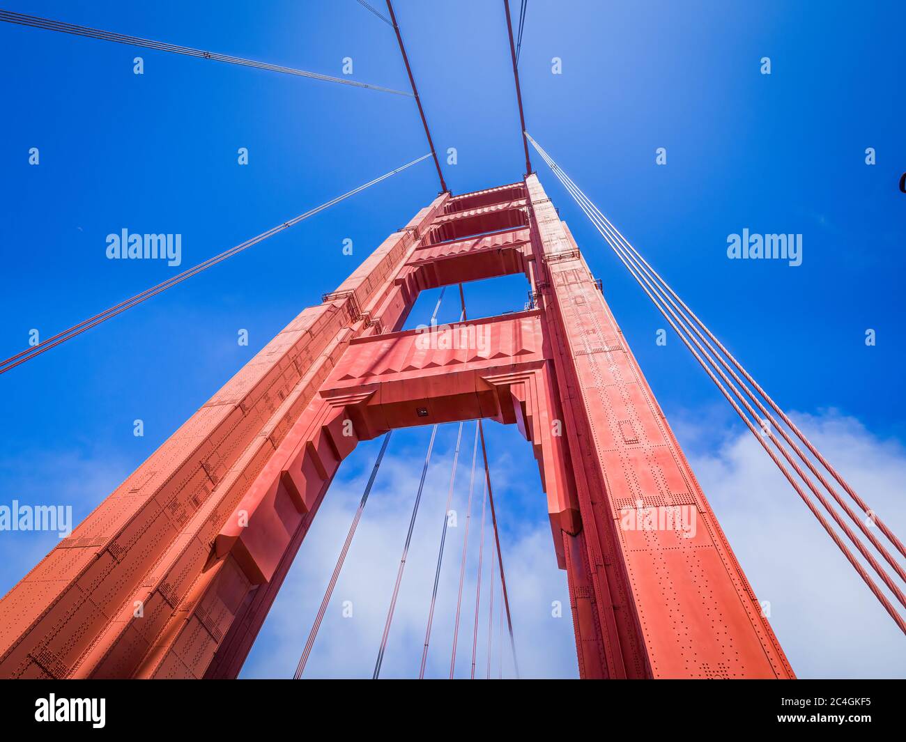 Golden Gate Bridge à San Francisco en une journée ensoleillée. Californie, États-Unis Banque D'Images