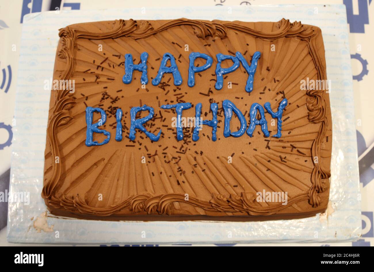 Gateau Rectangulaire Banque D Image Et Photos Alamy Gateau Rectangulaire Banque D Image Et Photos Alamy