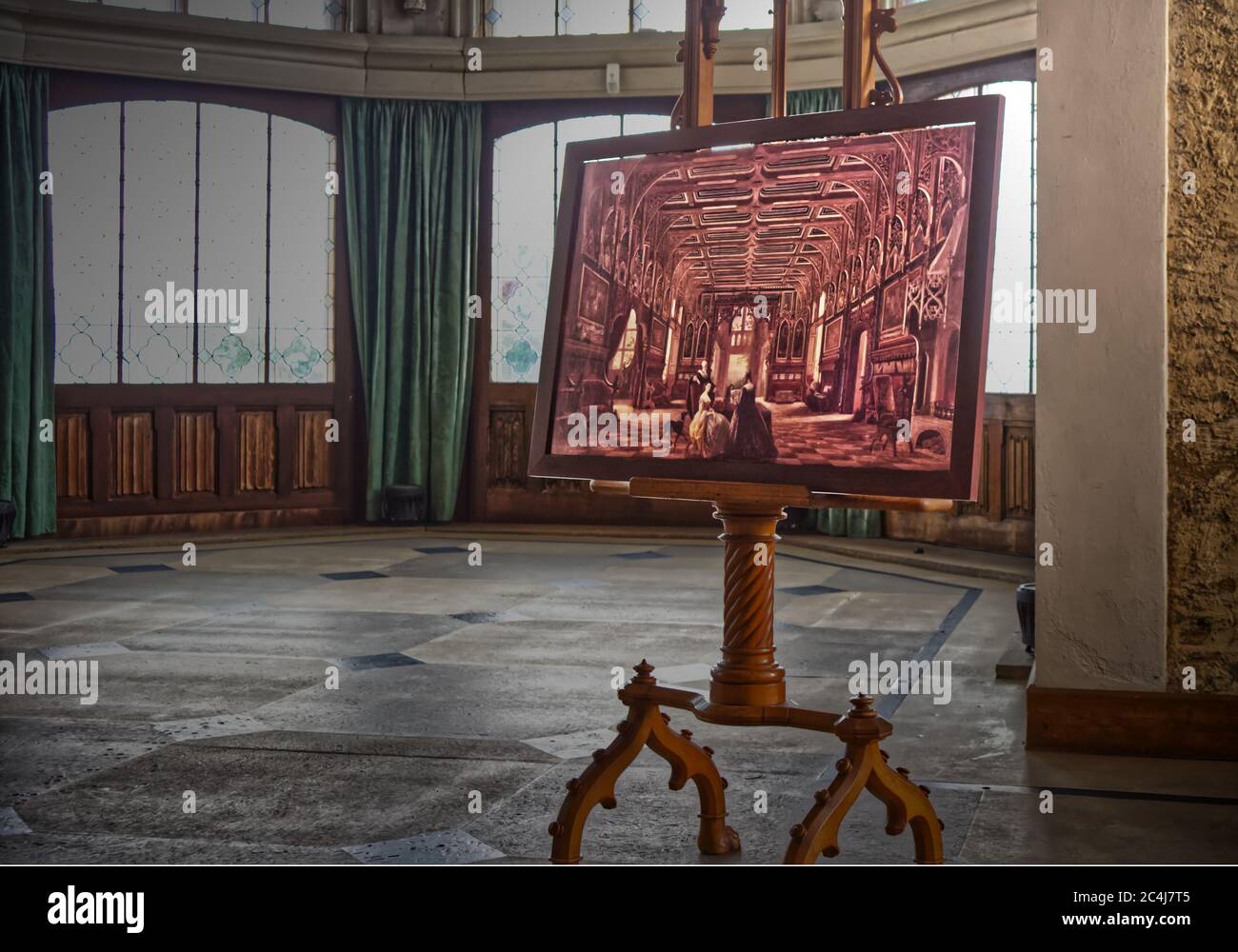 hall historique avec peintures dans un château Banque D'Images