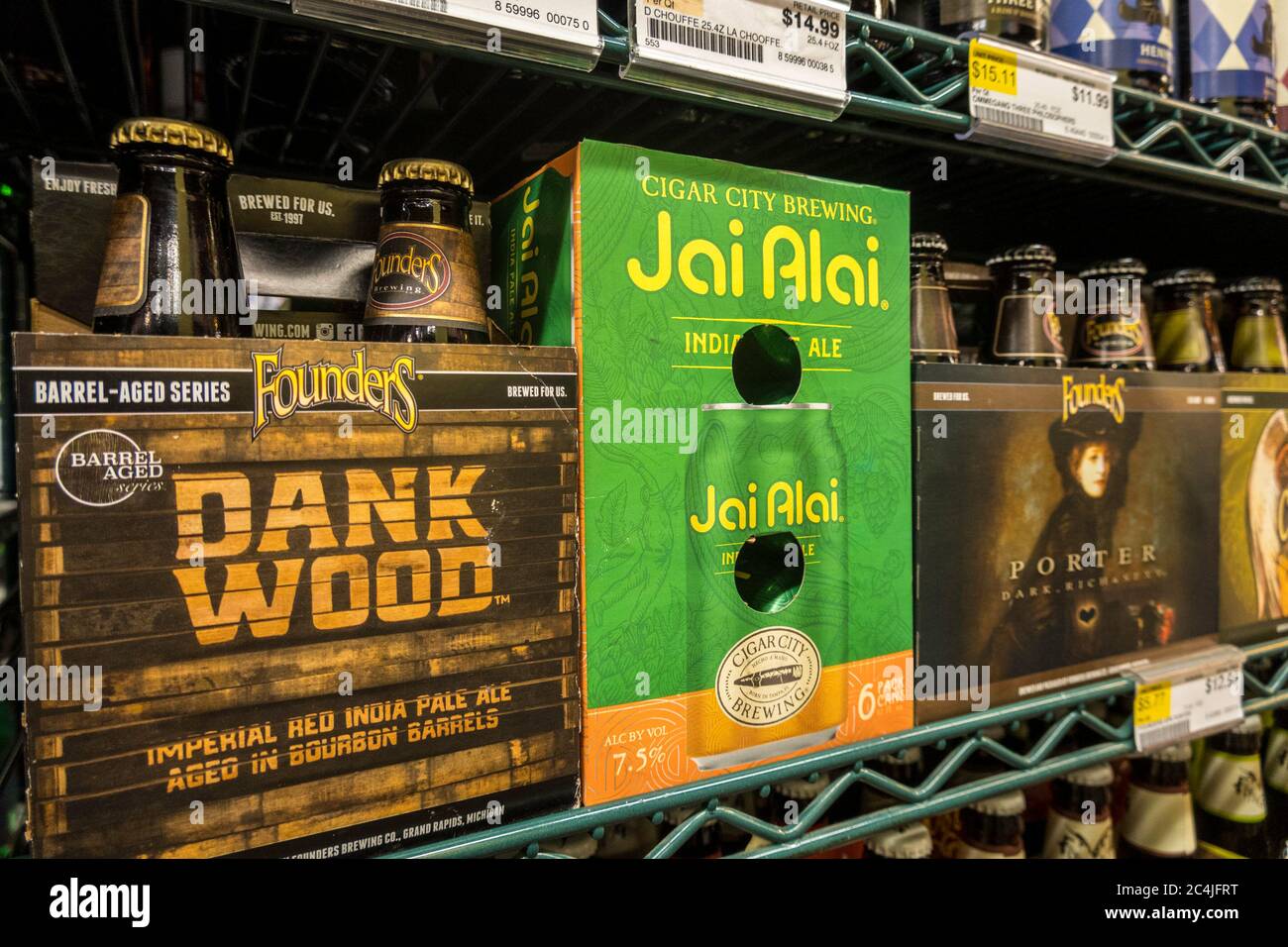 Section de la bière artisanale, Fairway Super Market, New York City, USA Banque D'Images