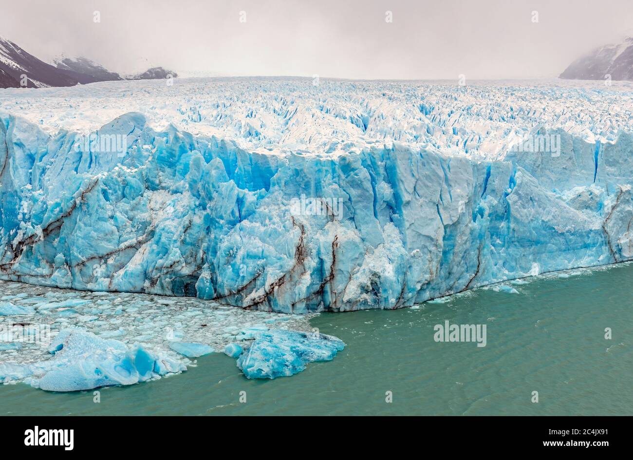 Paysage du glacier Perito Moreno en hiver, parc national de Los Glaciares, El Calafate, Patagonie, Argentine. Banque D'Images