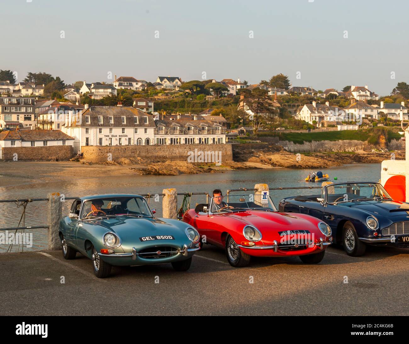 Jaguar E en mouvement à Cornwall, St. Mawes, Angleterre, Royaume-Uni Banque D'Images