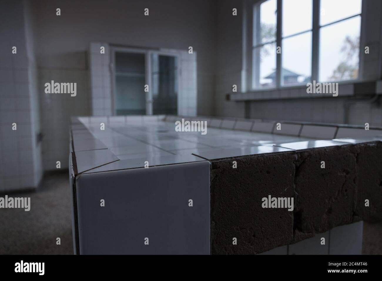 ORANIENBURG, ALLEMAGNE - 28 octobre 2016 : salle d'autopsie dans le camp de concentration de Sachsenhausen, en Allemagne. Utilisé de 1936 à la fin du troisième Reich in Banque D'Images