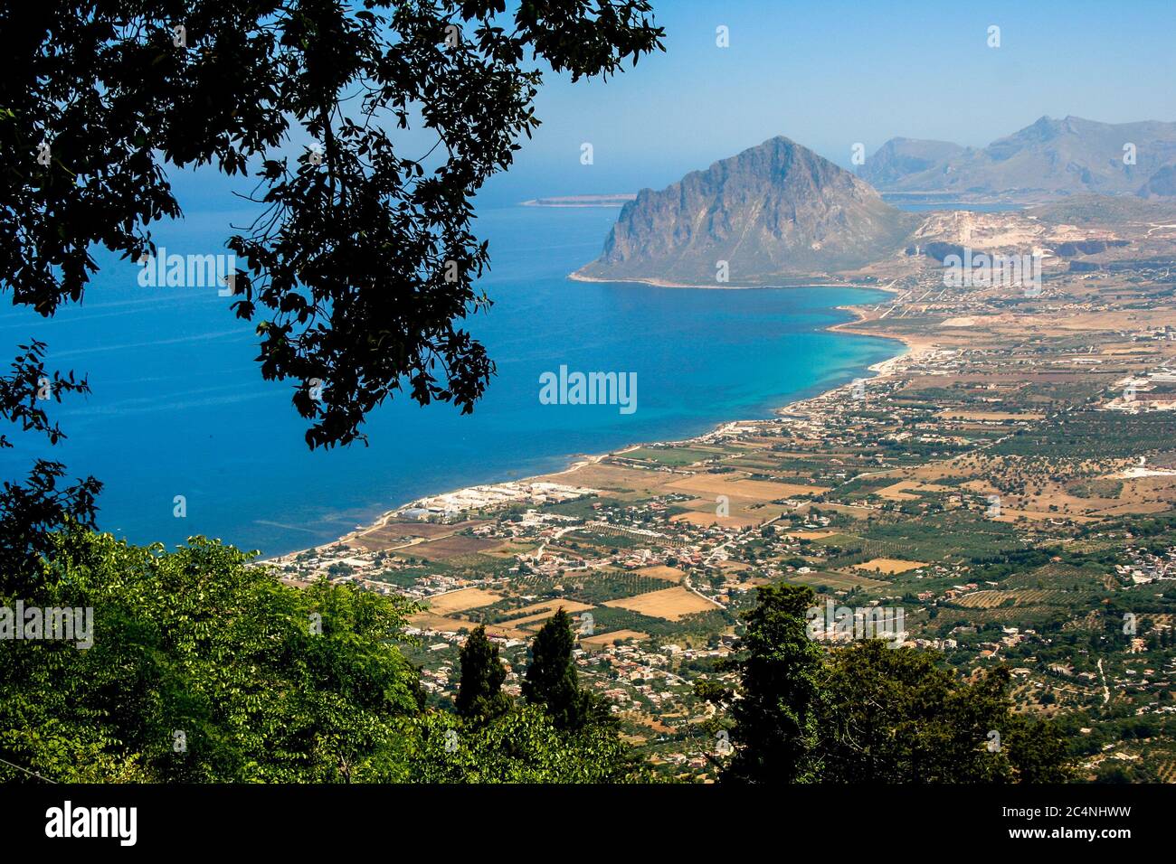 Vue sur la province de Trapani depuis le château d'Erice (Sicile / Italie) Banque D'Images