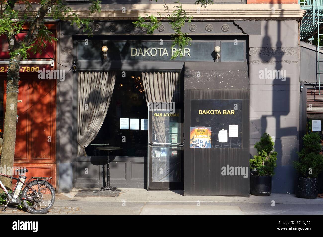 The Dakota Bar, 53 W 72nd St, New York, New York, New York. Photo d'un bar à cocktails et d'un restaurant dans le quartier Upper West Side de Manhattan. Banque D'Images