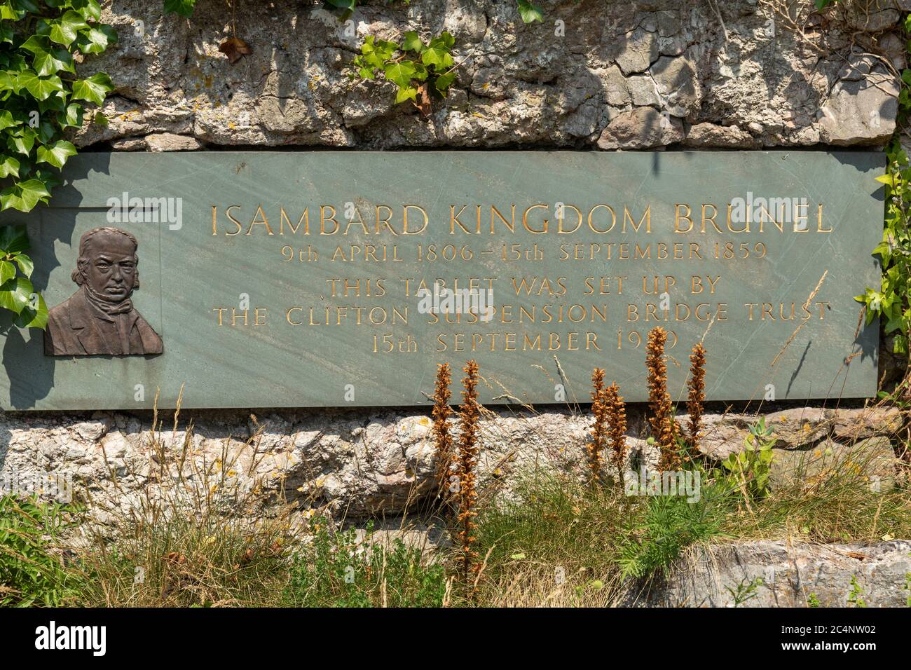 Le célèbre pont suspendu Clifton construit par l'ingénieur victorien Isambard Kingdom Brunel. Un bâtiment emblématique classé de catégorie I à Bristol, Angleterre, Royaume-Uni Banque D'Images