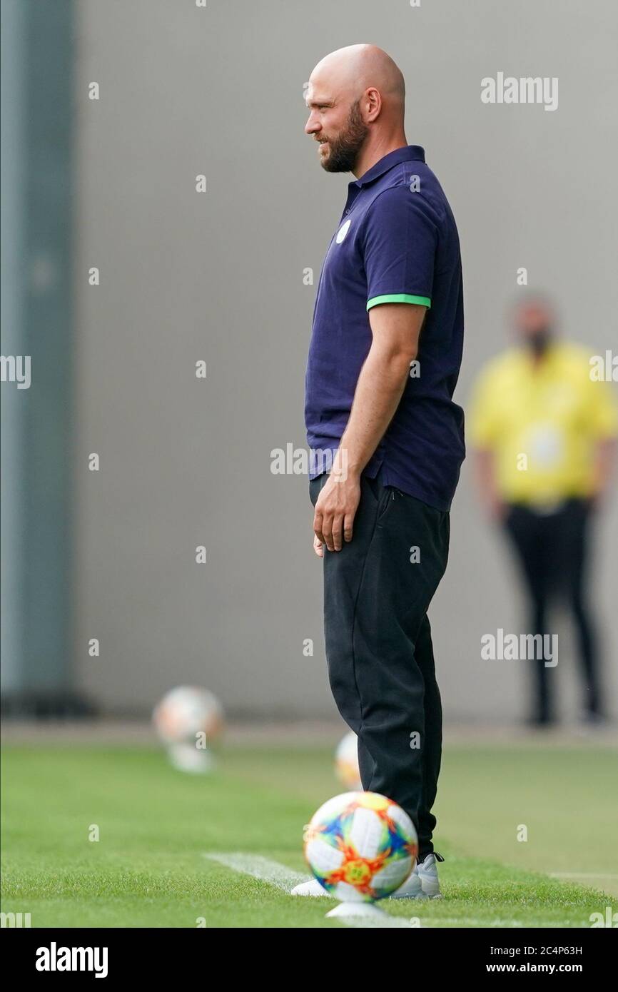 Stephan Lerch Directeur de VFL Wolfsburg sur la touche lors du match de football Womens Bundesliga entre VfL Wolfsburg et Bayer 04 Leverkusen. Daniela Porcelli/SPP Banque D'Images