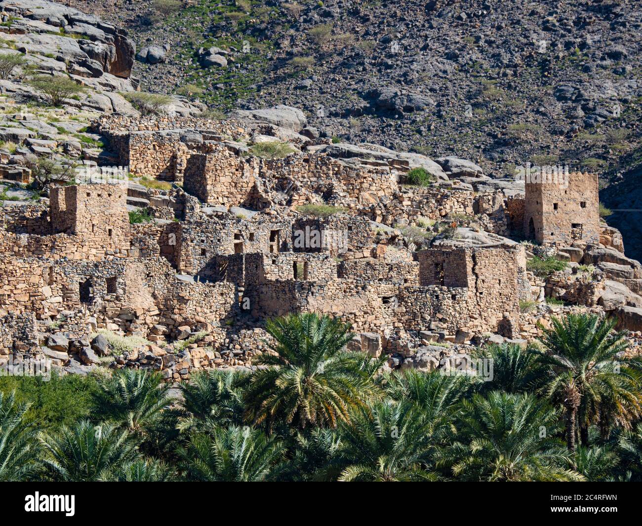 Wadi Ghul, un village abandonné, situé au nord-ouest d'Al Hamra, Sultanat d'Oman. Banque D'Images