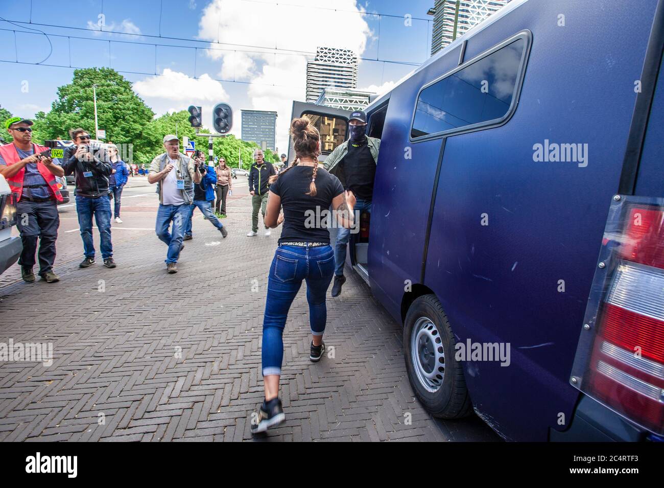 comme des garçons vans