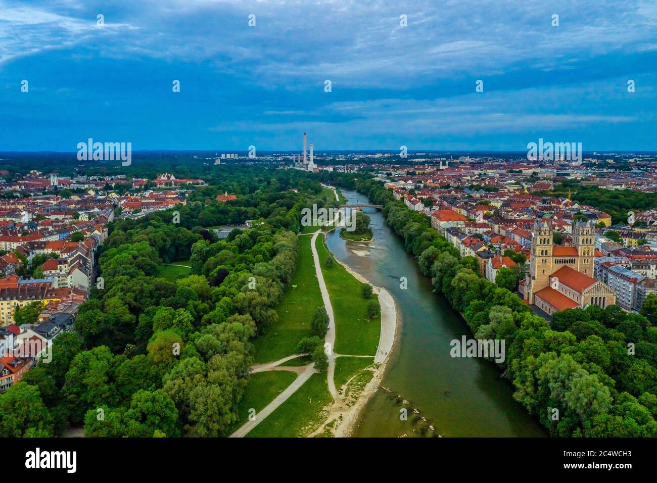 Vue sur Munich avec la rivière Isar, authentique d'en haut, bavière, Allemagne. Banque D'Images