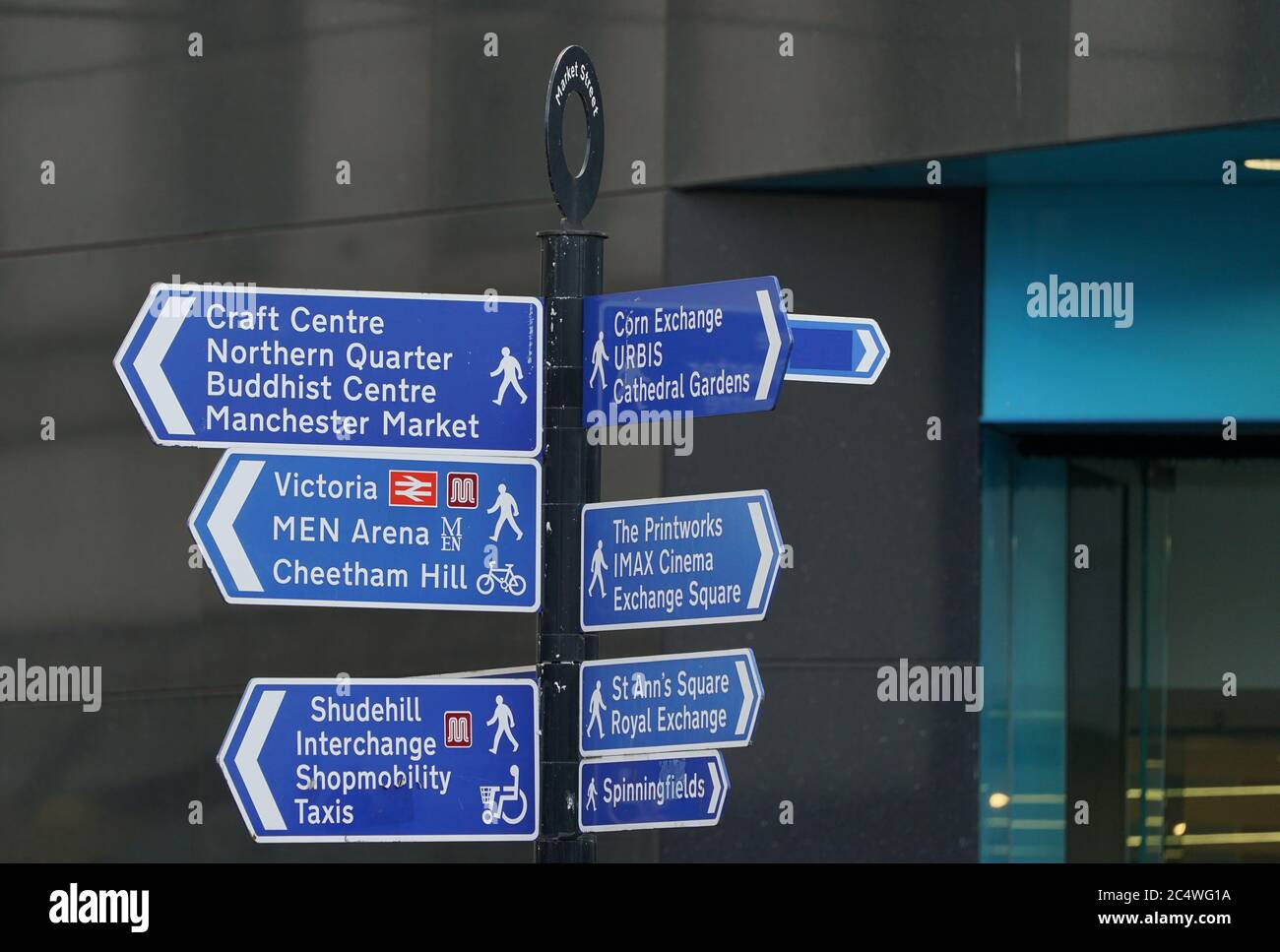 Manchester, Royaume-Uni: 16 août 2018: Rue sur Market Street - une des rues les plus occupées de Manchester. Banque D'Images