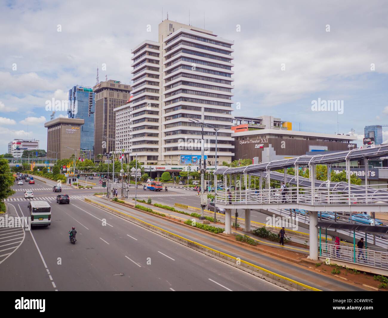 Jakarta, Indonésie - 15 janvier 2019 : circulation routière de jour dans la ville de Jakarta. Indonésie. Banque D'Images