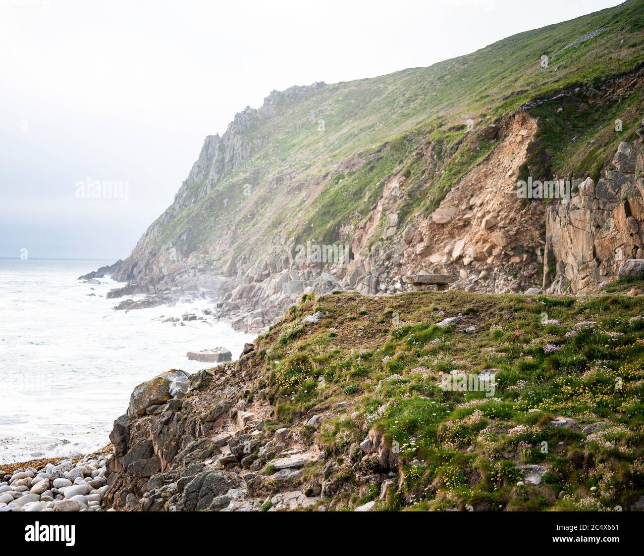La côte sauvage de Porth Nanven, Cornwall, Royaume-Uni Banque D'Images