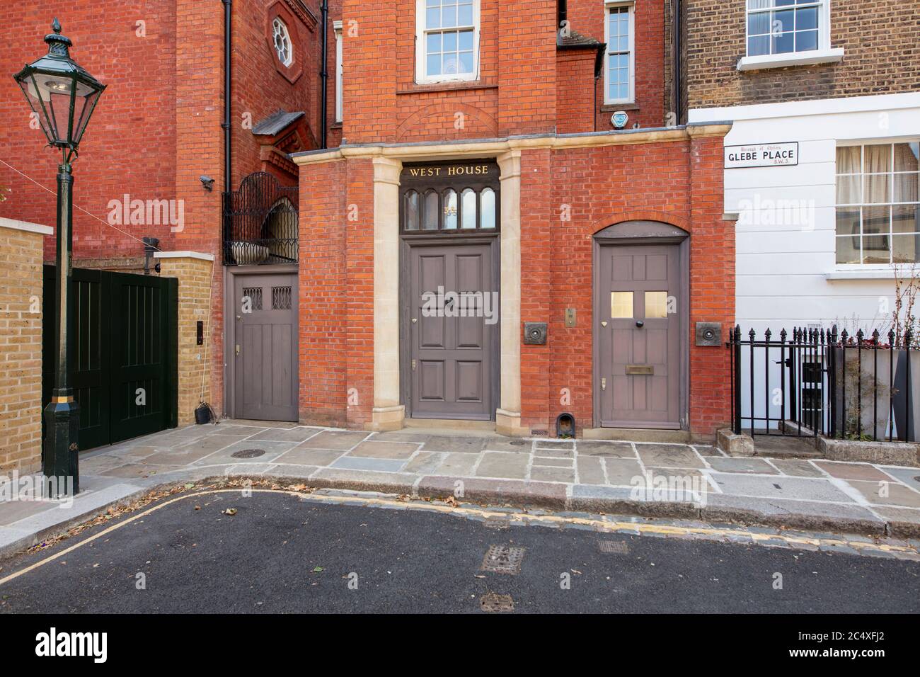 West House, Glebe place, construite en 1869 par Philip Webb pour l'artiste George Price Boyce. Catégorie II* inscrite Reine Anne renouveau, emplacement de Withnail et moi Banque D'Images