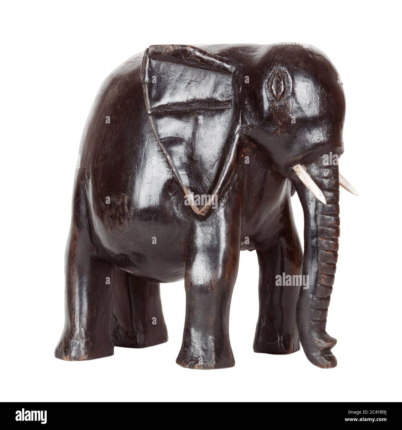 Statue d'éléphant noir antique africain sur fond blanc Banque D'Images