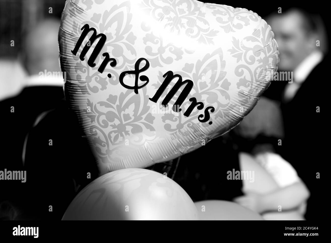 ballons de mariage forme coeur rouge fête décoration hélium Banque D'Images