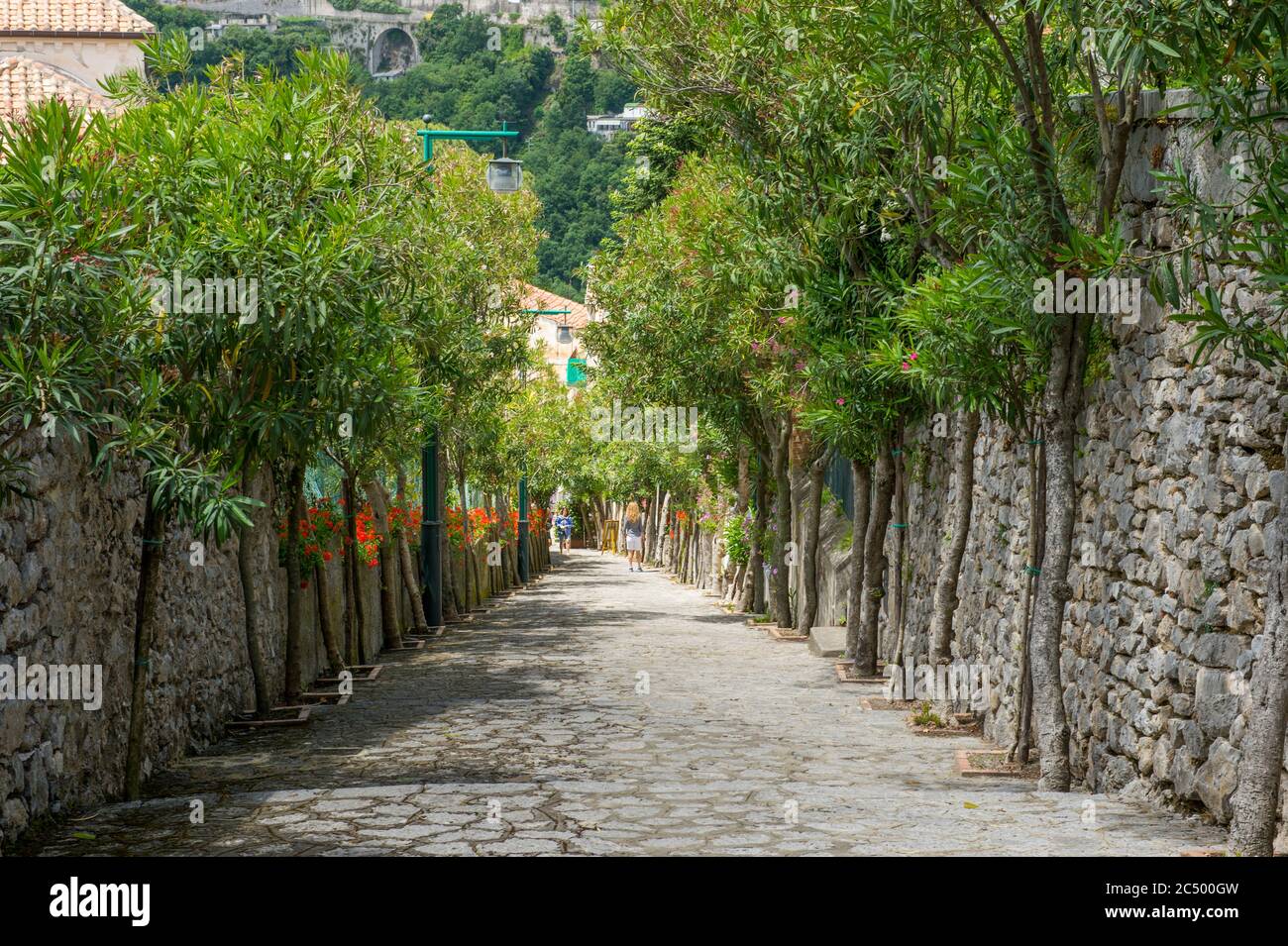 Scène de rue à Ravello, une ville au-dessus de la côte amalfitaine, Italie. Banque D'Images