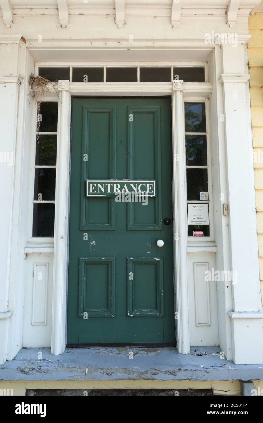 Entrée à l'entrée du centre patrimonial et musée Walker House à Kincardine Ontario Canada la plus ancienne maison et hôtel de Kincardine Banque D'Images
