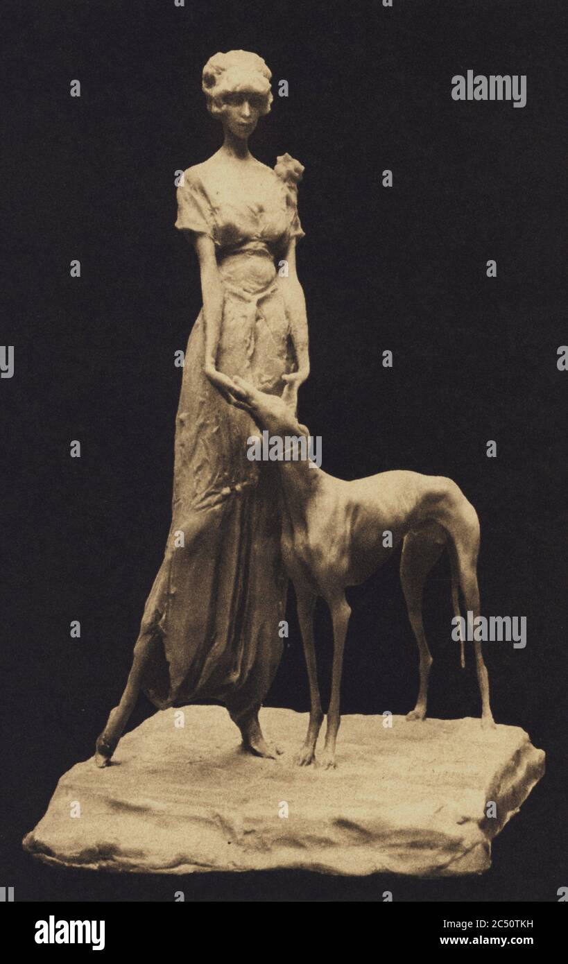 1913 , ITALIE : la Marchesa LUISA CASATI Stampa di Soncino ( 1881 - 1957 ) , la plus célèbre muse du FUTURISME et de la maîtresse du poète Gabriele d'ANNUNZIO , représentée par PAUL TROUBETZKOY ( moule en plâtre exposé à XI Espossizione Internazionale d'Arte della Città di Venezia 1914 ) - FUTURISMO - DANUNZIO - ROYALTIES - NOBILI ITALIANI - Nobiltà italiana - scucultura - sculpture - ritratto - levriero - lévriere - chien - canne - arts visuels - arte - arti visive - BELLE EPOQUE - nobili italiani - nobiltà italiana - nobiltà italiana - noblesse italienne -- GBvio- B- Banque D'Images