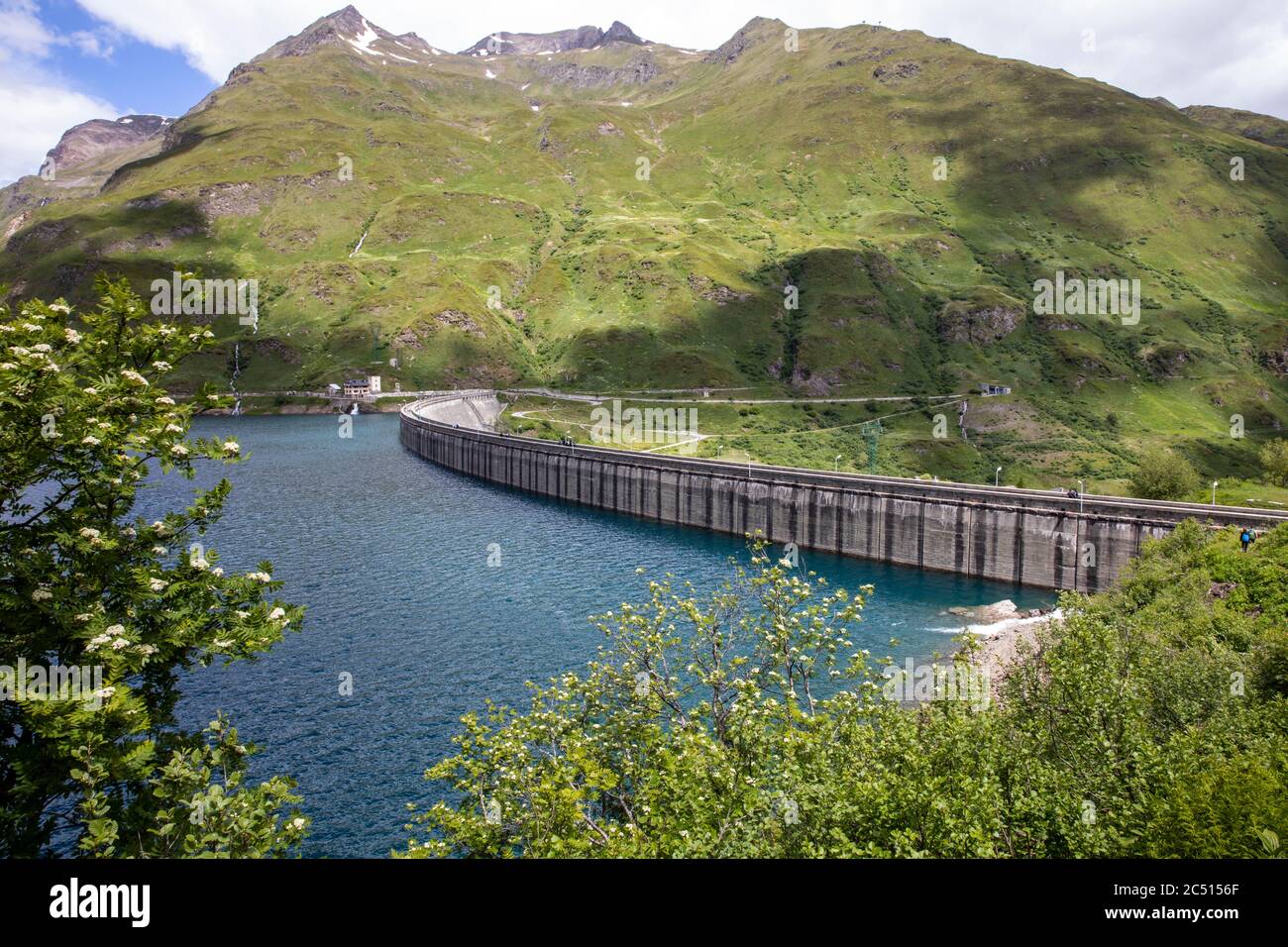 Le paysage et le lac Morasco, le lac Morasco, la vallée de Formazza, la vallée d'Ossola, VCO, Piémont, Italie Banque D'Images