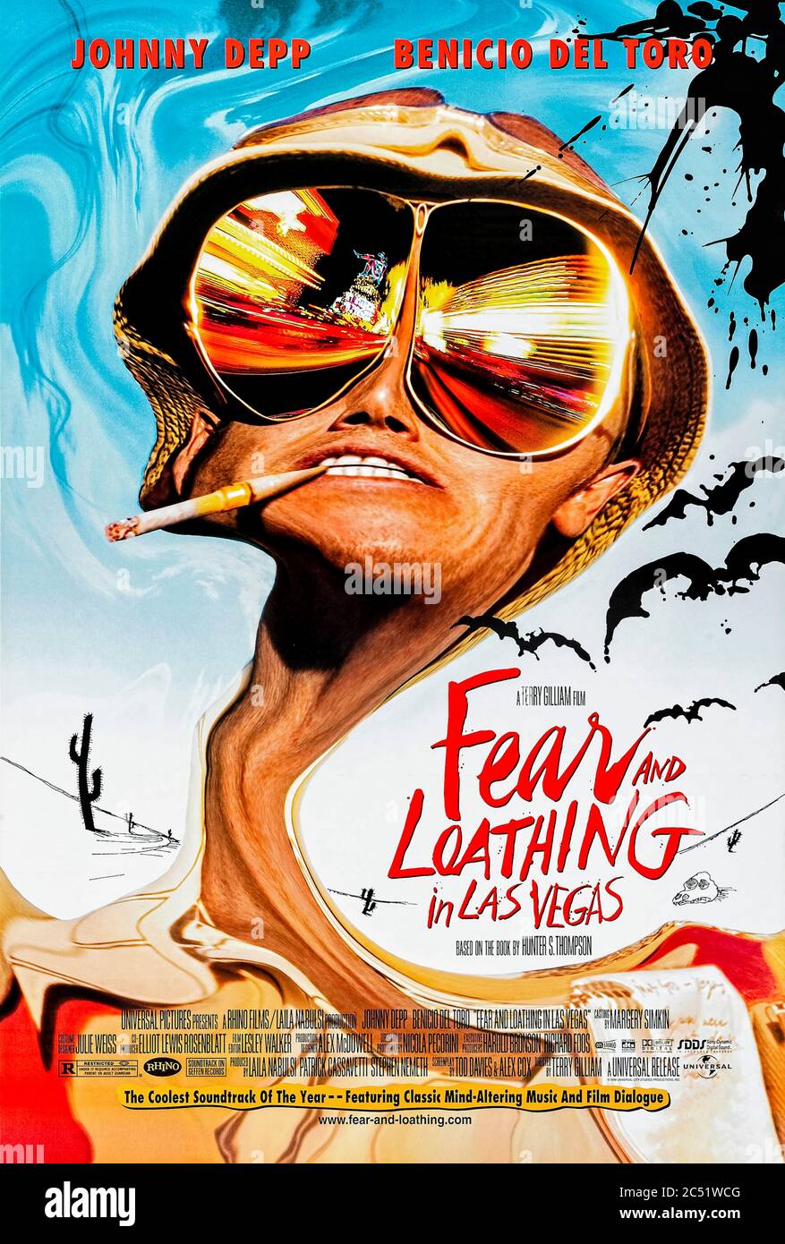 Fear and Loathing à Las Vegas (1998) dirigé par Terry Gilliam et avec Johnny Depp, Benicio Del Toro et Tobey Maguire. Adaptation du livre psychédélique de Hunter S. Thompson sur un voyage en voiture à la recherche du rêve américain. Banque D'Images