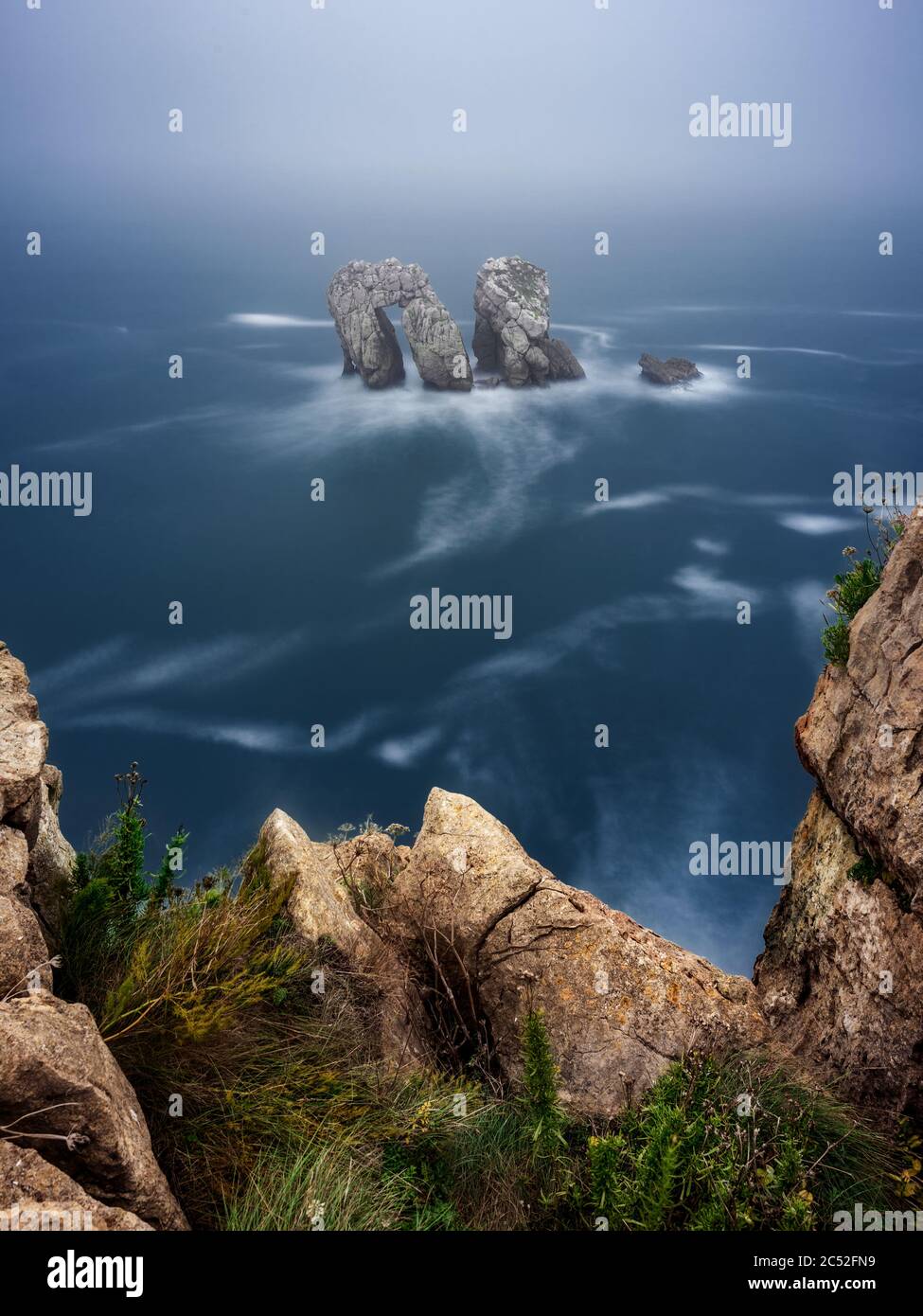 Urro del Manzano Sea Stacks, Costa Quebrada, Cantabrie, Espagne Banque D'Images