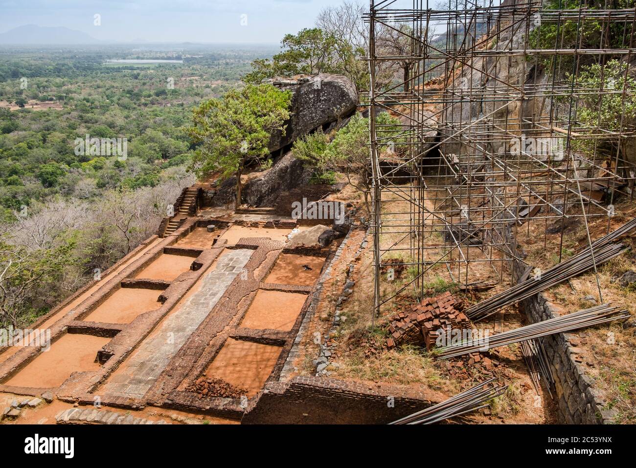 Restauration des ruines du rocher de Sigiriya, Sri Lanka Banque D'Images