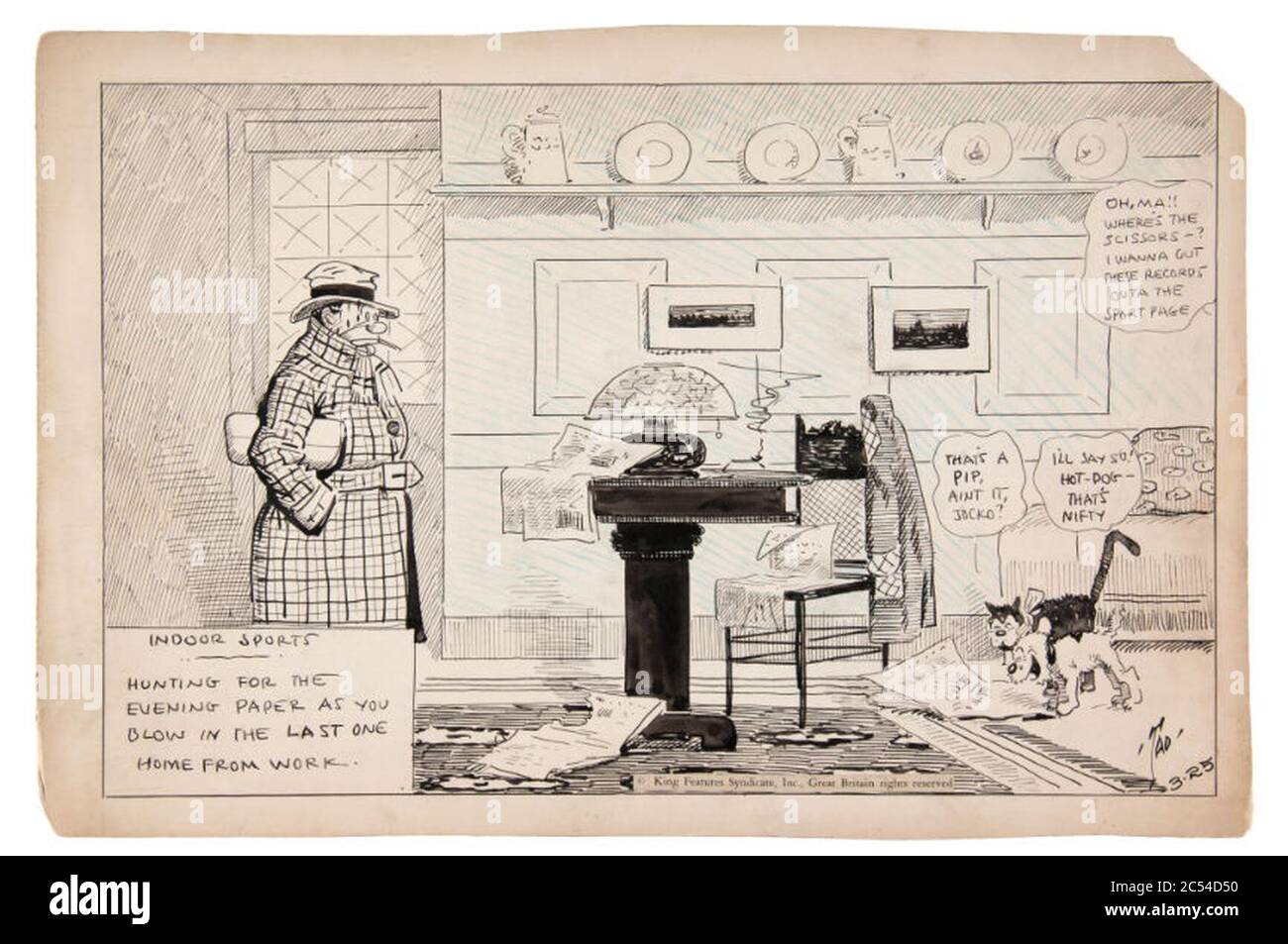 Sports d'intérieur - chasse pour le papier de soirée que vous soufflez dans le dernier du travail. Banque D'Images