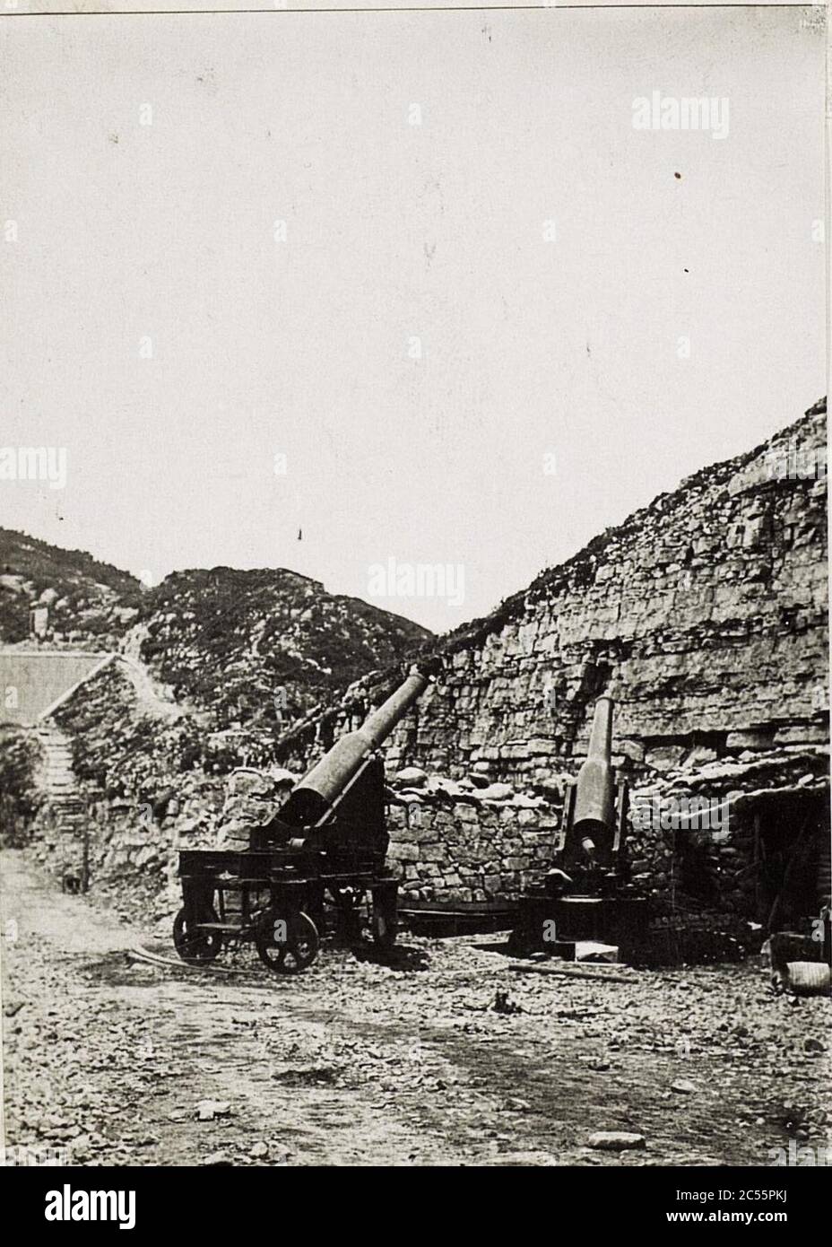 Italienische 15cm batterie hinter dem Torraro. Banque D'Images