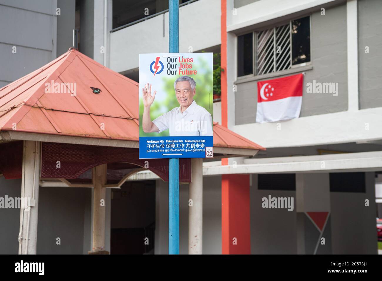 01.07.2020, Singapour, République de Singapour, Asie - affiche électorale du Premier ministre sortant Lee Hsien Loong du Parti d'action populaire. Banque D'Images