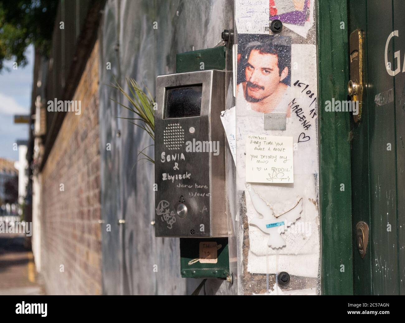 L Ancienne Residence Garden Lodge De Freddie Mercury Sur Logan Place A Kensington Dans L Ouest De Londres Au Royaume Uni Photo Stock Alamy