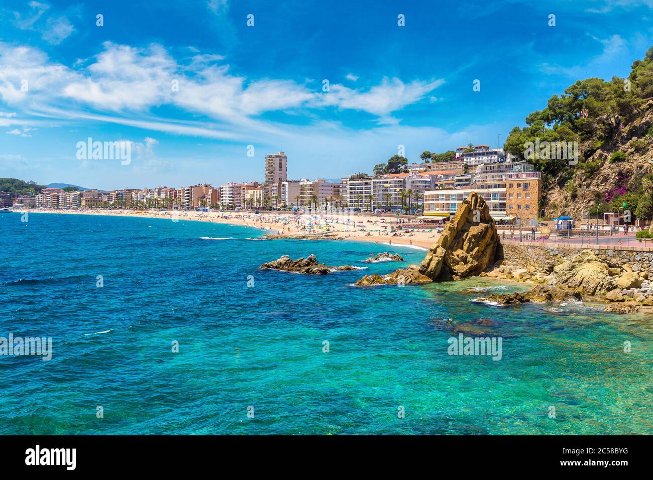 Plages de Lloret de Mar en été, Costa Brava, Catalogne, Espagne Banque D'Images