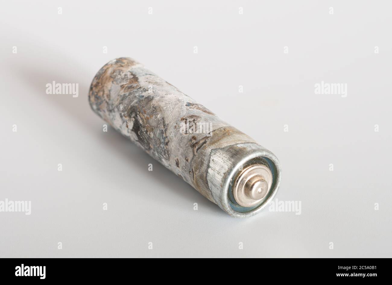 Batterie qui fuit chlorure de zinc Banque de photographies et d’images — free download
