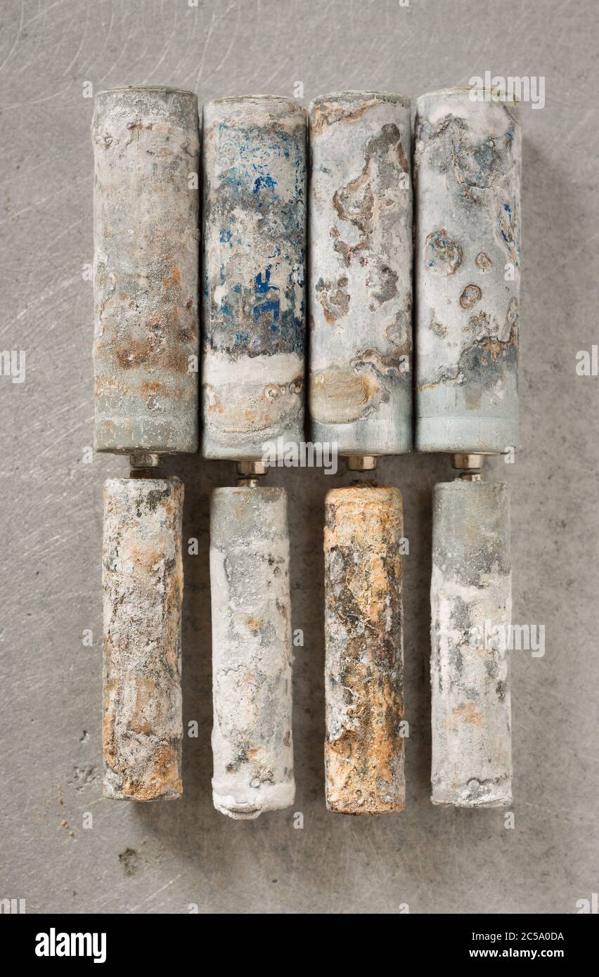 Batterie qui fuit chlorure de zinc Banque de photographies et d’images — free download