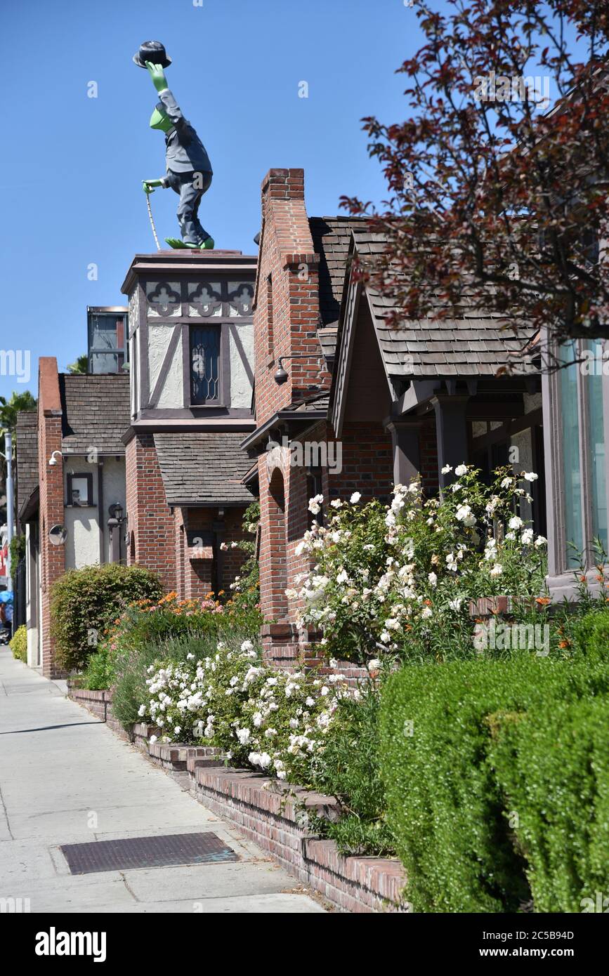 Los Angeles, CA/USA - 4 mai 2020:: L'historique Charlie Chaplin Studios sur la Brea Ave, maintenant la compagnie Jim Henson Banque D'Images