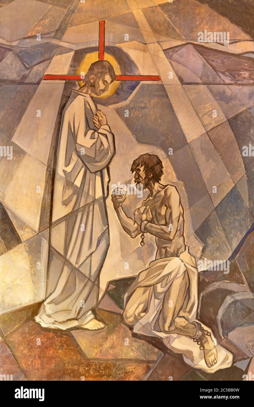 BARCELONE, ESPAGNE - 5 MARS 2020 : la fresque moderne de Jésus libérée du péché dans l'église Santuario Maria Auxiliadora i Sant Josep. Banque D'Images