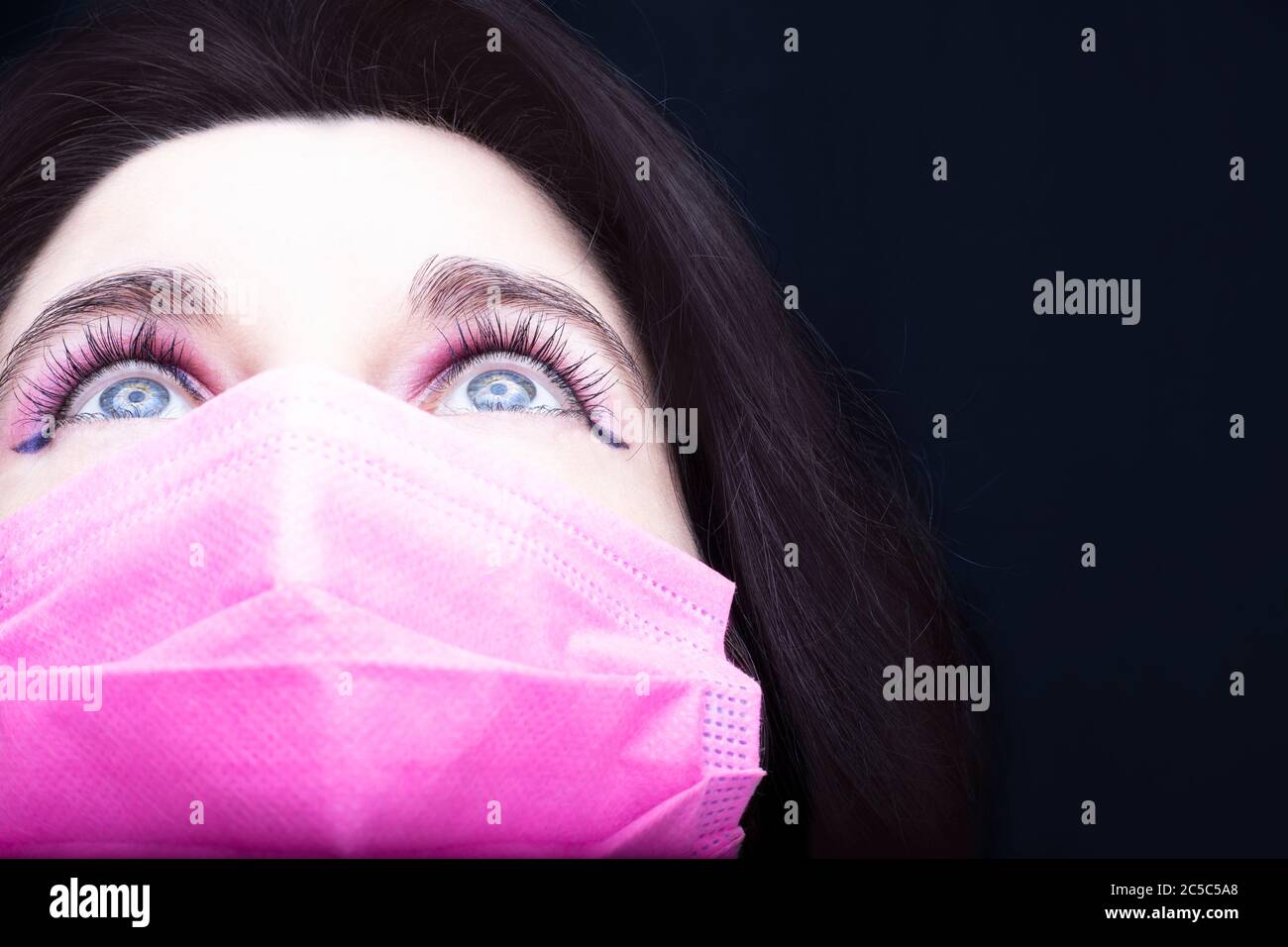 magnifique look perspicace masque de protection pour femme Banque D'Images